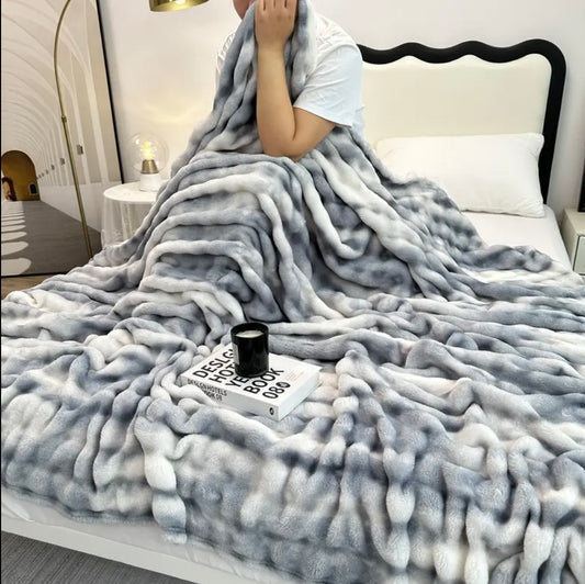 Super Soft Bubble Faux Rabbit Fur Blanket